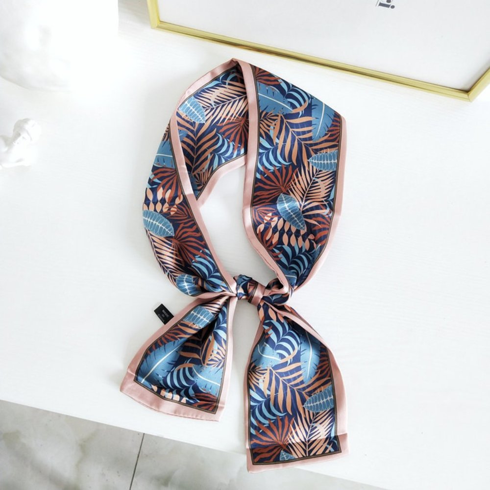 💕LAST ONE Floral silky scarf Hair Scarf - Picture 8 of 8